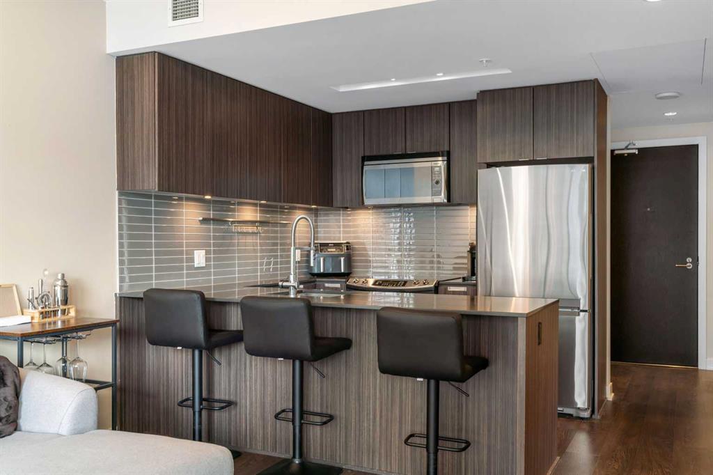 #407 626 14 Avenue SW, Calgary, Alberta, T2R 0X4