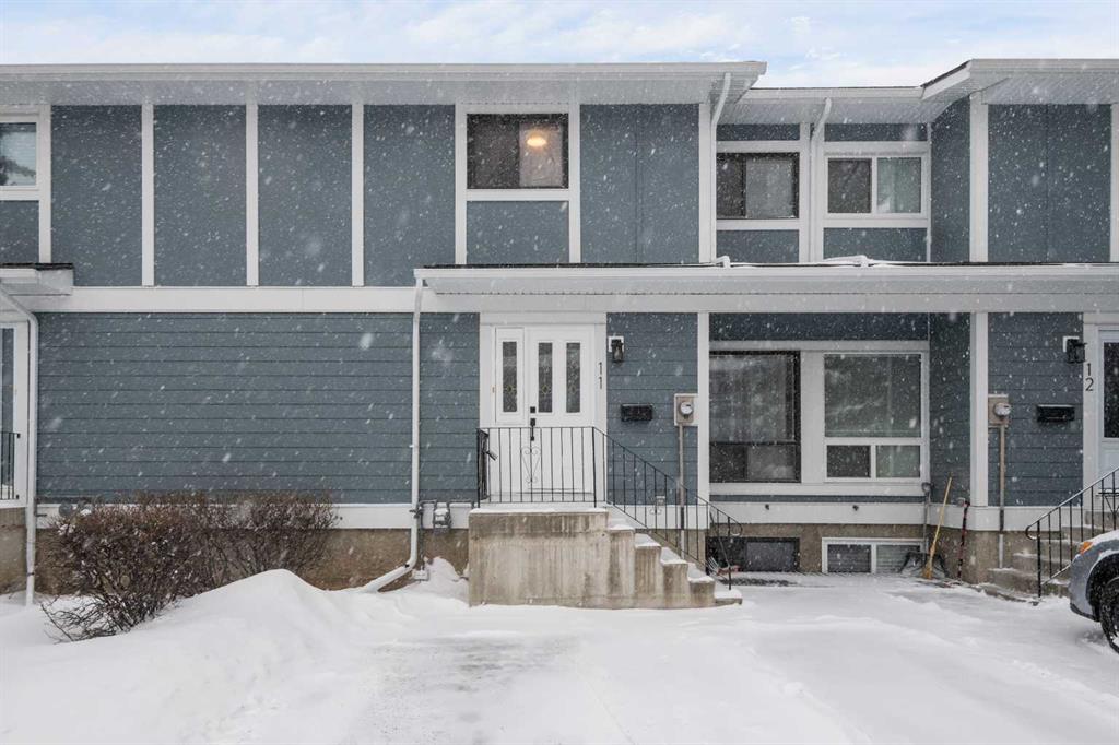 #11 2210 Oakmoor Drive SW, Calgary, Alberta, T2V 4R4