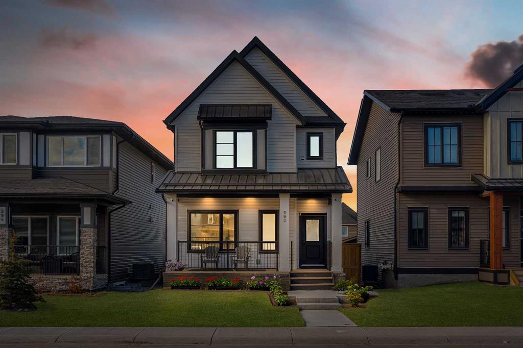 392 Lawthorn Way, Airdrie, Alberta, T1Y 1V1