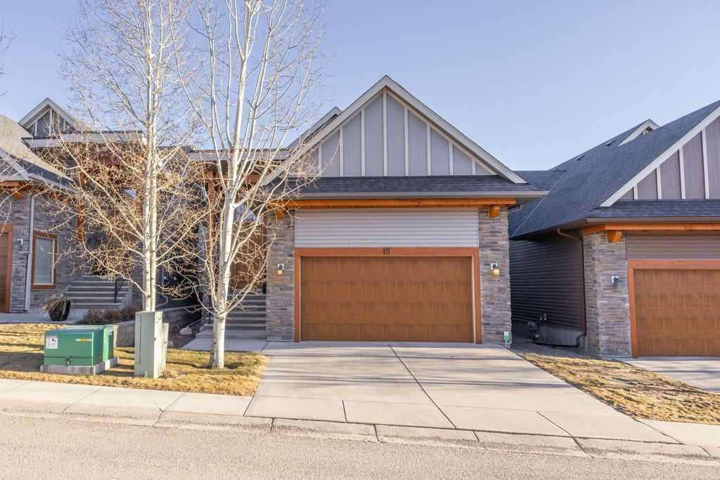 15 Cortina Villas SW, Calgary, Alberta, T3H 0W8