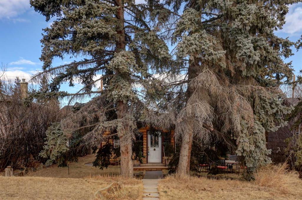 6424 32 Avenue NW, Calgary, Alberta, T3B 0K4