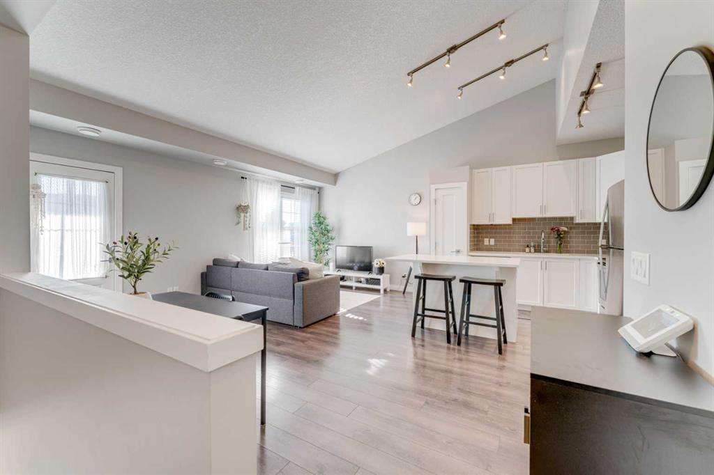 165 Evanscrest Gardens NW, Calgary, Alberta, T3P 0S1