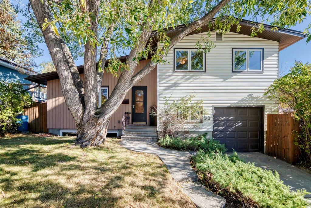 91 Chisholm Crescent NW, Calgary, Alberta, T2L 0Y9