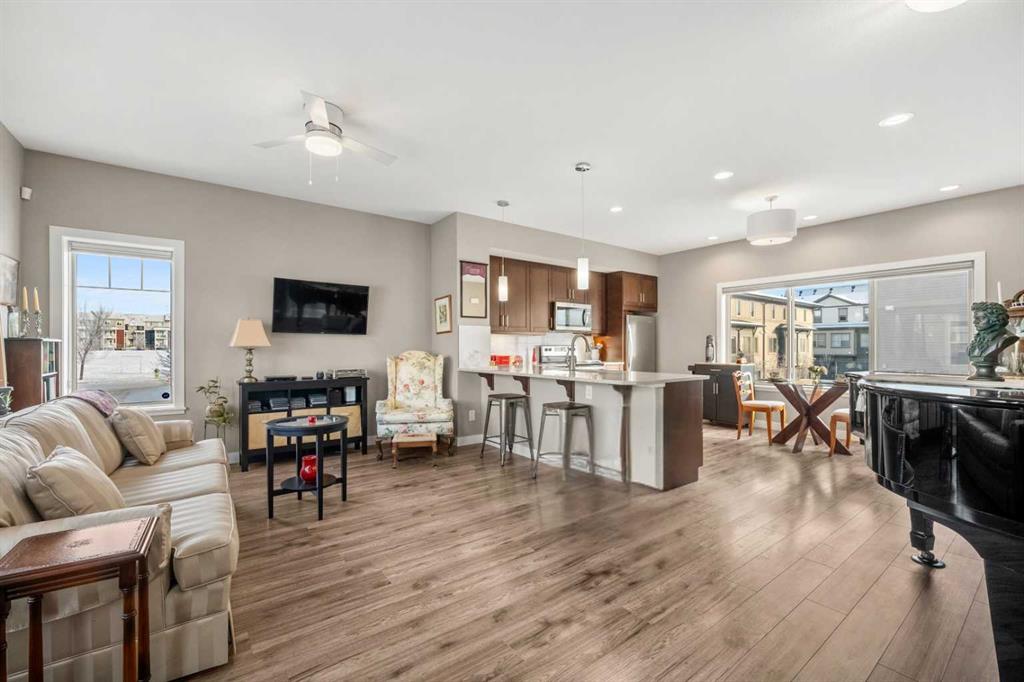 #1006 32 Horseshoe Crescent, Cochrane, Alberta, T4C 2P4