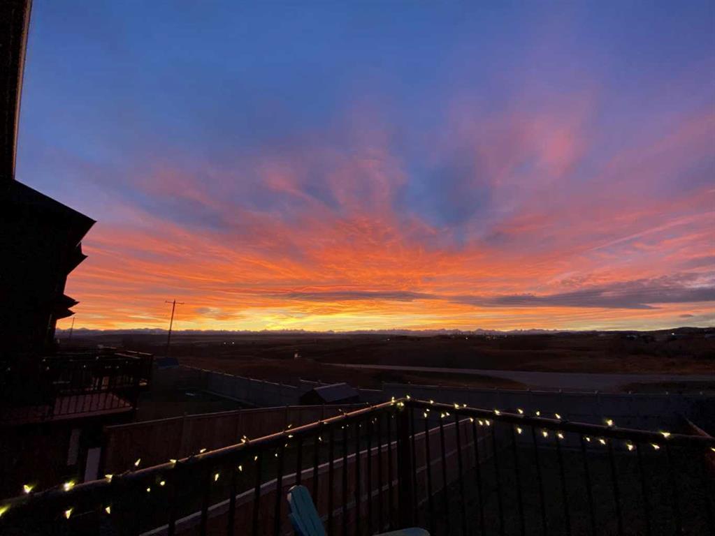 303 Sunrise View, Cochrane, Alberta, T4C 0Z7