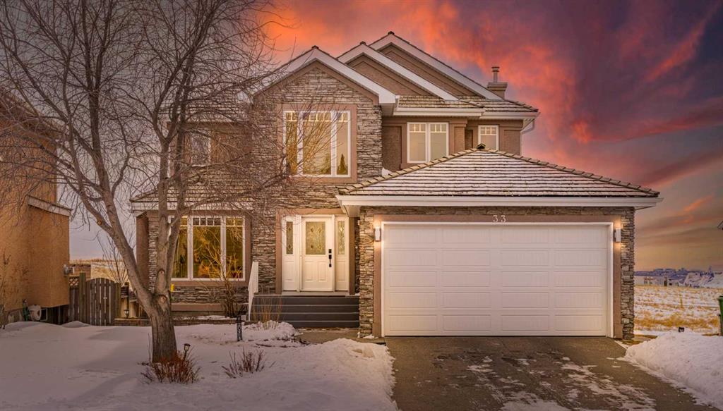 33 Royal Crest Terrace NW, Calgary, Alberta, T3G 4M3