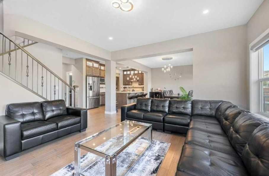 201 Aspenmere Way, Chestermere, Alberta, T1X 0Y2