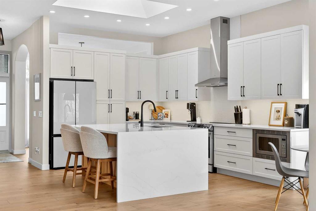 318 Mountain Park Drive SE, Calgary, Alberta, T2Z 2L3