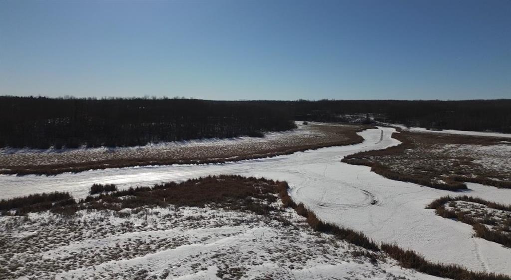 On Township Road, Rural Rocky View County, Alberta, T1X 1Y5