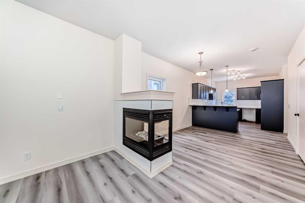 2006 37 Street SE, Calgary, Alberta, T2B 0Y7