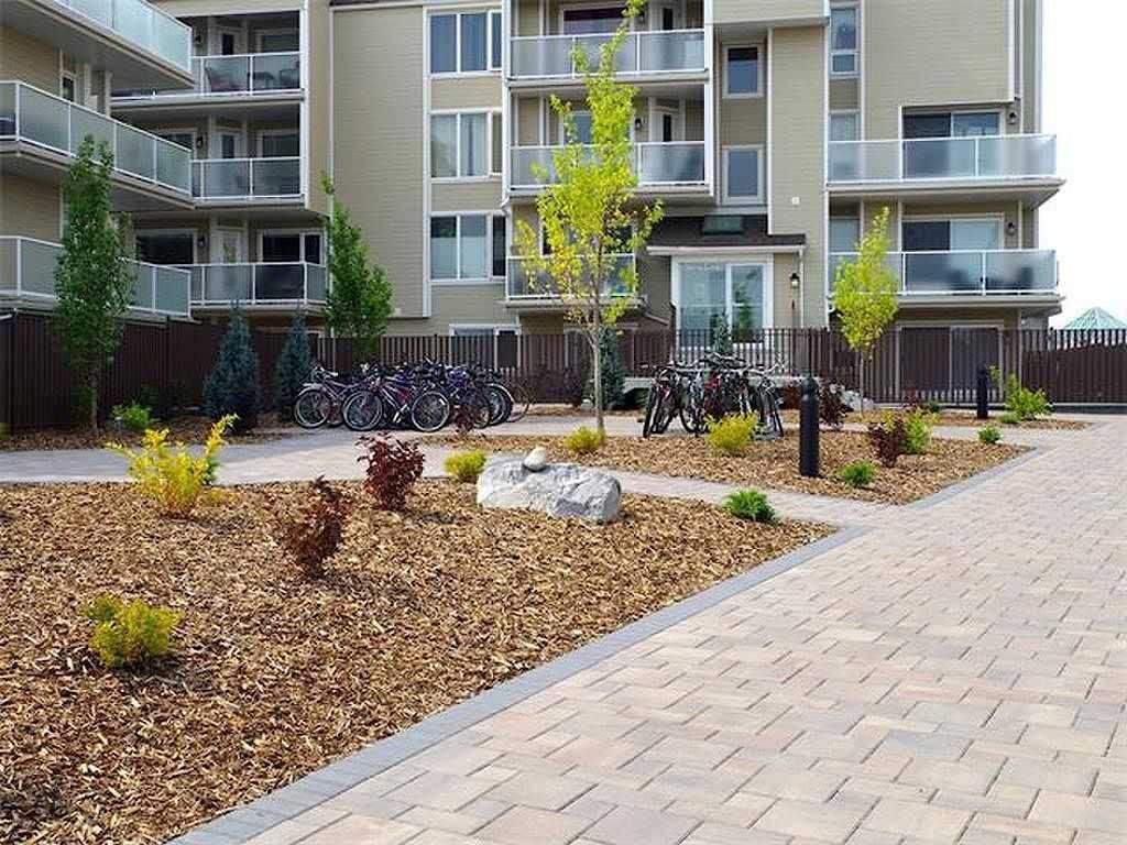 #405 3737 42 Street NW, Calgary, Alberta, T3A 2M8