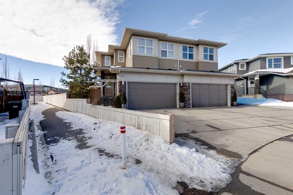 87 Evanswood Circle NW, Calgary, Alberta, T3P 0K9