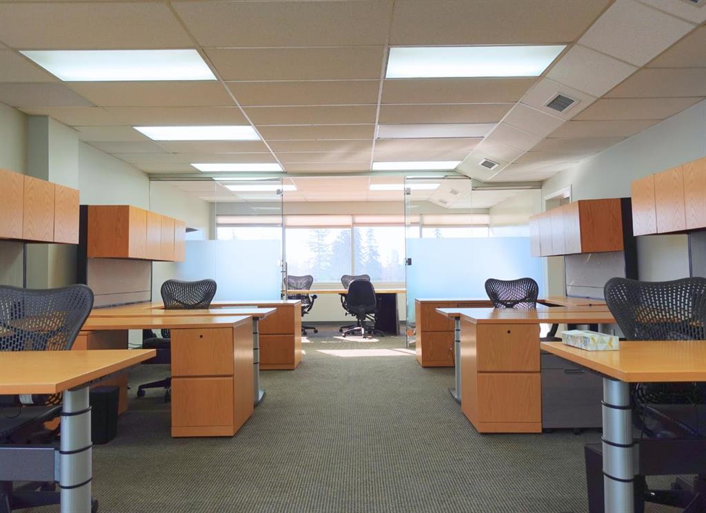 #201 1026 16 Avenue NW, Calgary, Alberta, T2M 0K6