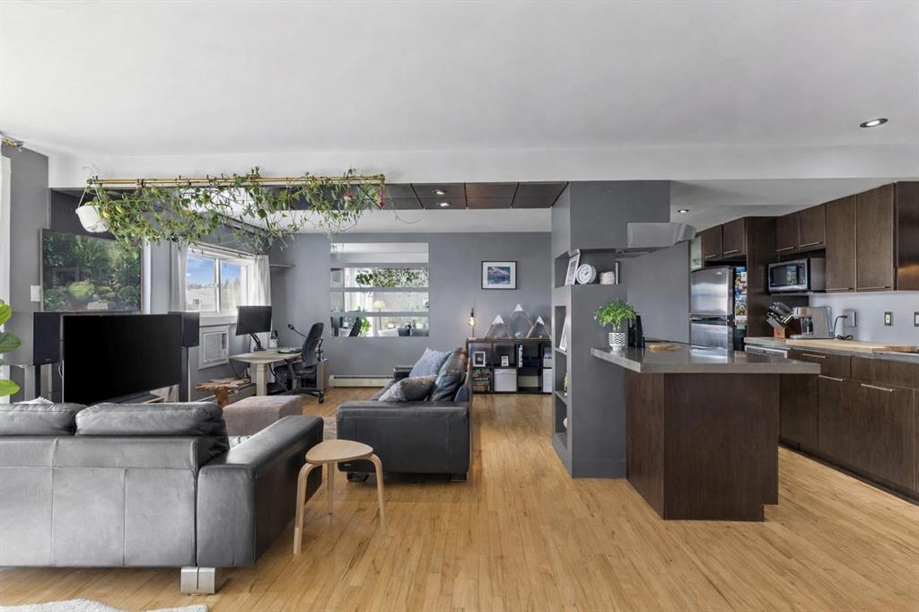 #5 1530 26 Avenue SW, Calgary, Alberta, T2M 2E9