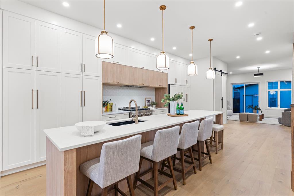 610 24A Street NW, Calgary, Alberta, T2N 2S4