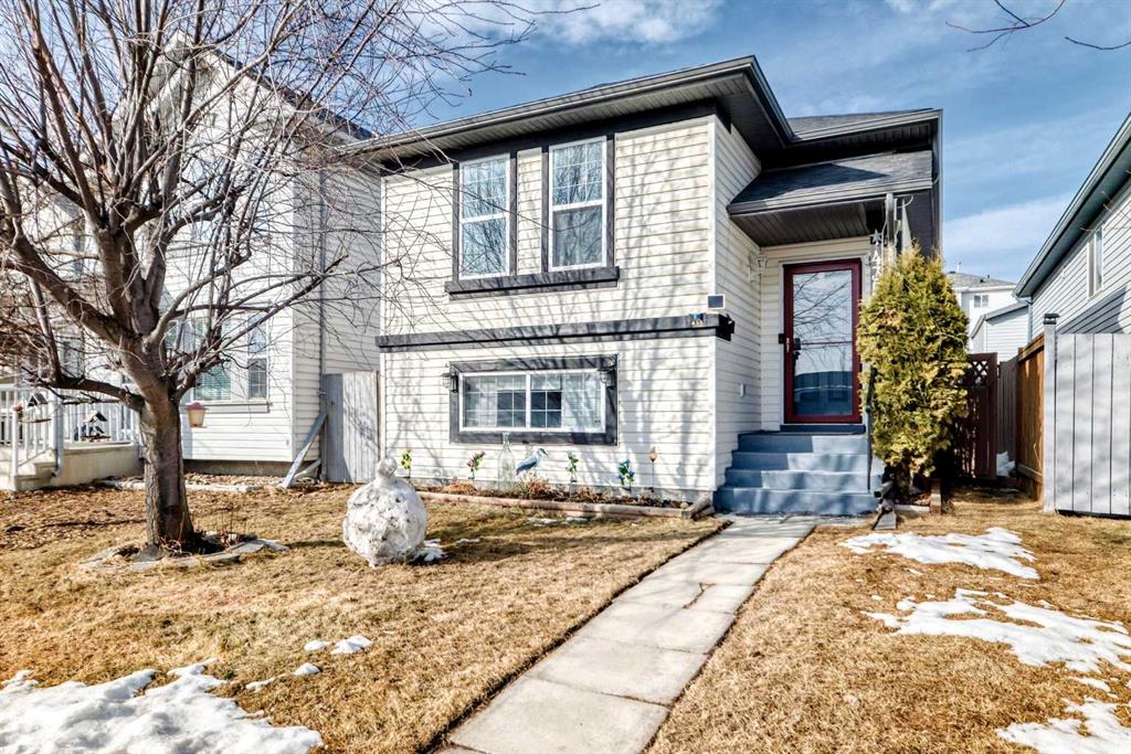 435 Coventry Road NE, Calgary, Alberta, T2K 5N1