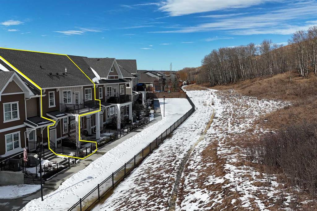 718 Cranbrook SE, Calgary, Alberta, T3M 2V5