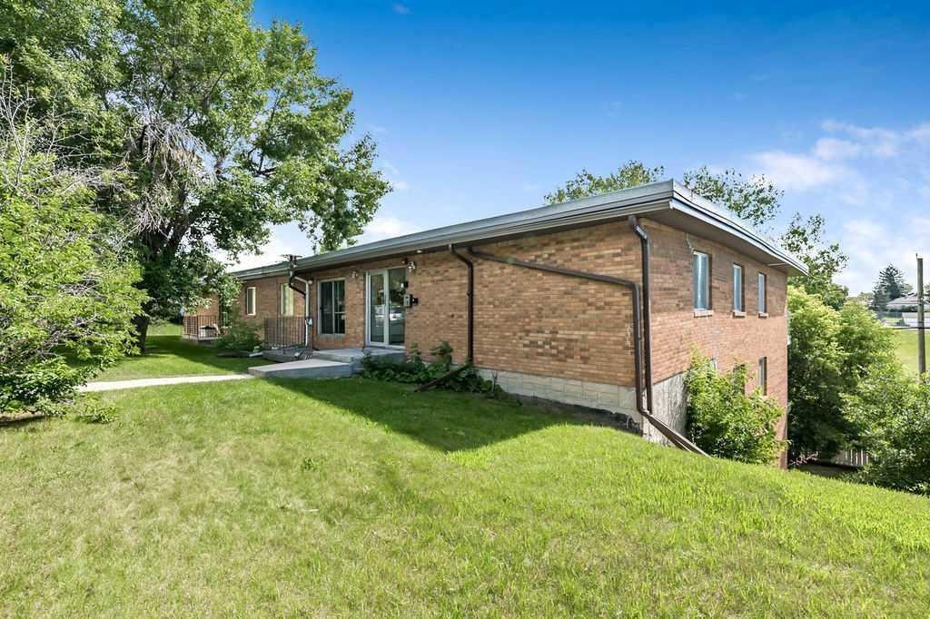 #205 4328 4 Street NW, Calgary, Alberta, T2K1A2