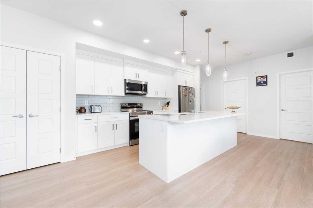 #2212 220 Seton Grove SE, Calgary, Alberta, T3M3T1