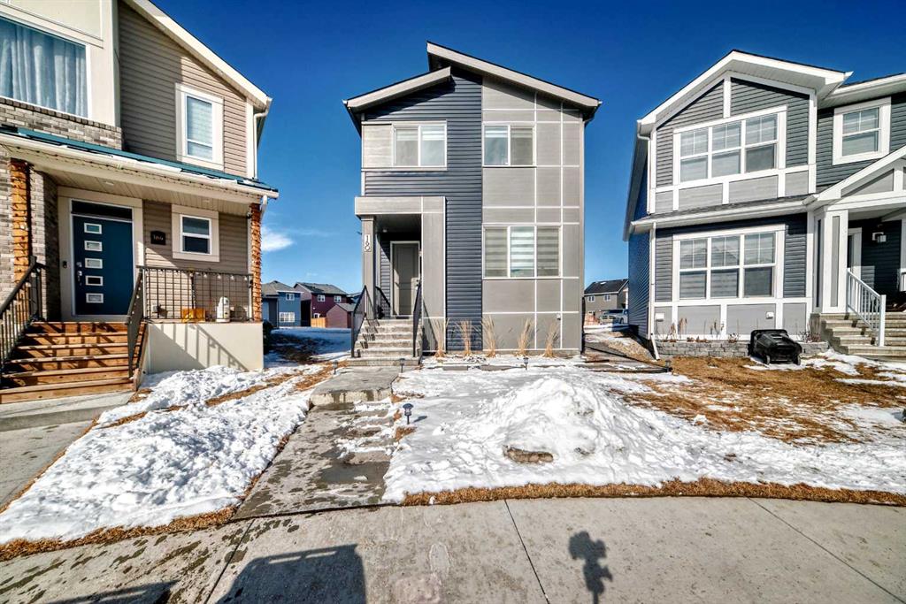 160 Lucas Common NW, Calgary, Alberta, T3P 2B3