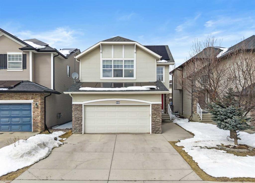 98 Cougarstone Close SW, Calgary, Alberta, T3H 5W3