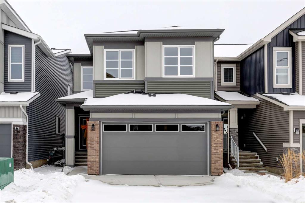 124 Carringvue Place NW, Calgary, Alberta, T3P 2G5