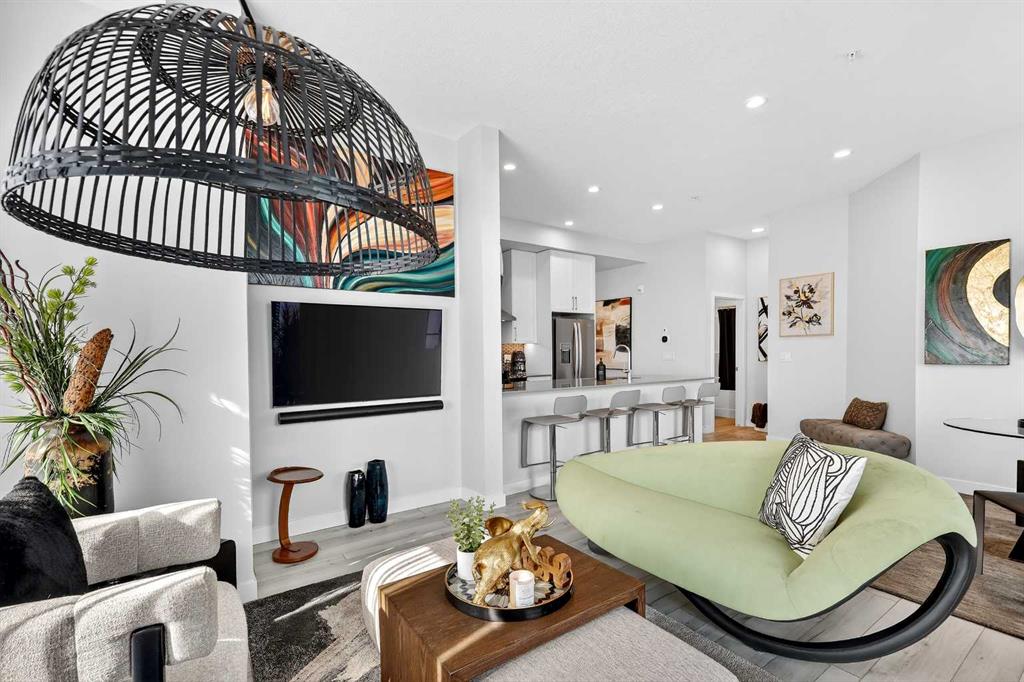 #102 255 Les Jardins Park SE, Calgary, Alberta, T2C 5W9