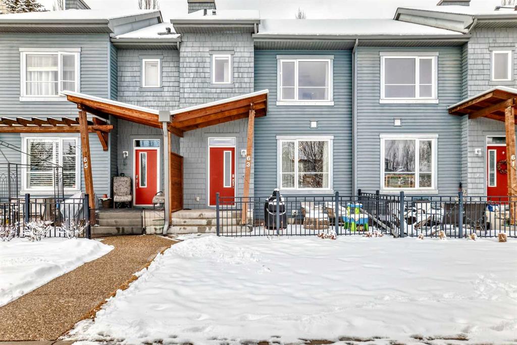 63 Chapalina Square SE, Calgary, Alberta, T2X 0L5