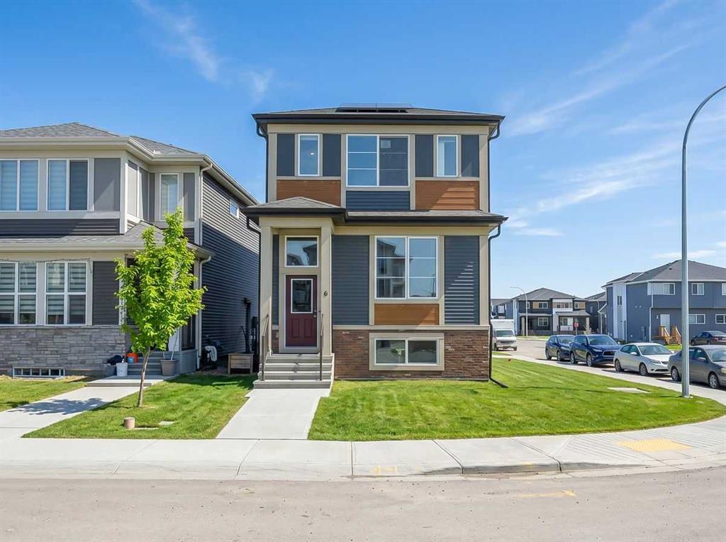 6 Corner Glen Common NE, Calgary, Alberta, T3N 2L5