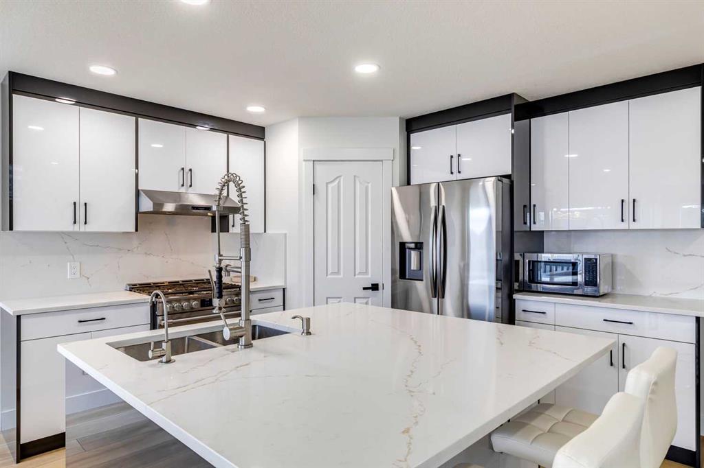 447 Tuscany Ridge Heights NW, Calgary, Alberta, T3L2W7