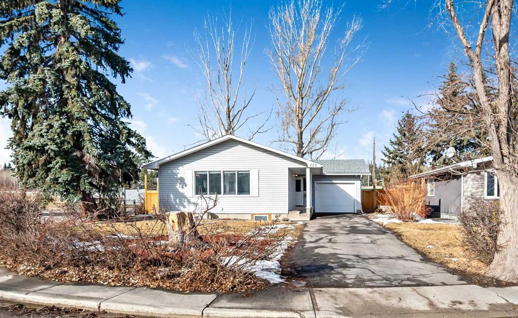222 Springwood Place SW, Calgary, Alberta, T2W 0L3