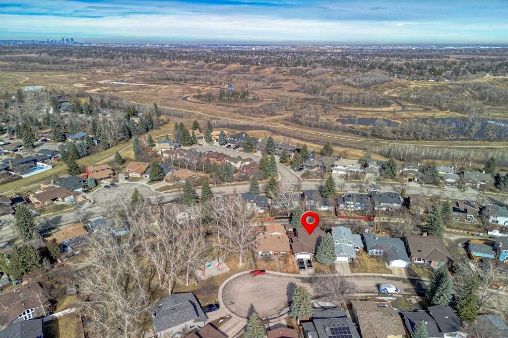 119 Sunmount Place SE, Calgary, Alberta, T2X 1X1