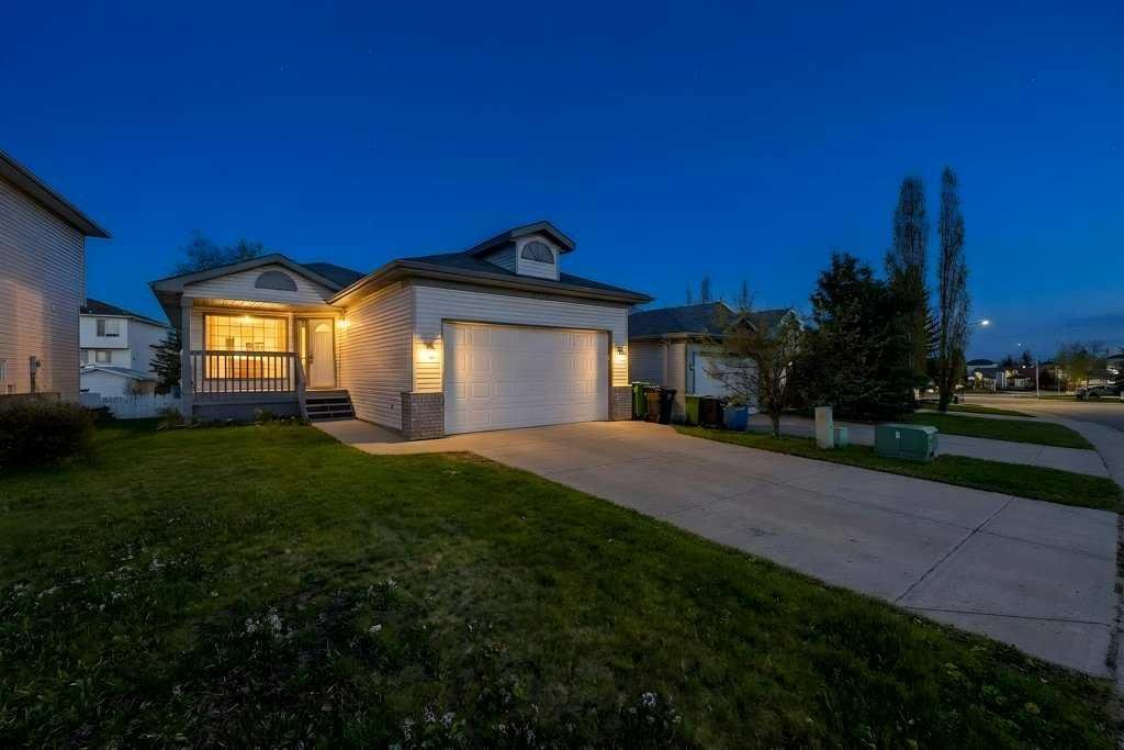 9119 Scurfield Drive NW, Calgary, Alberta, T3L 1X7