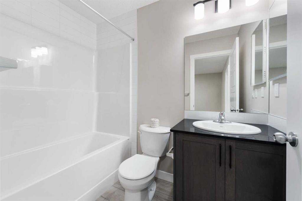 50 copperhead Way, Calgary, Alberta, T2Z 5G1