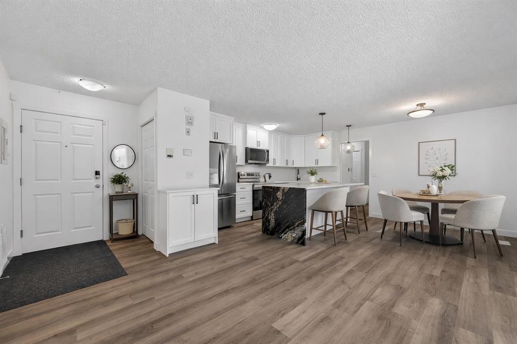 #2 170 N Railway Street, Okotoks, Alberta, T1S1Z8