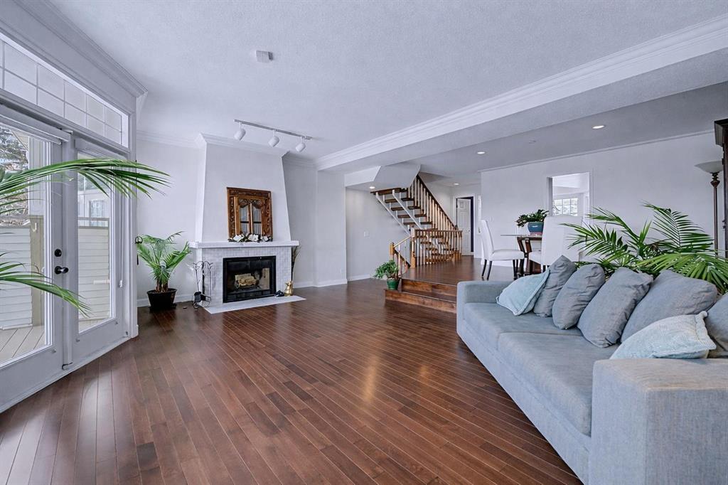 #135 3437 42 Street NW, Calgary, Alberta, T3A2M7