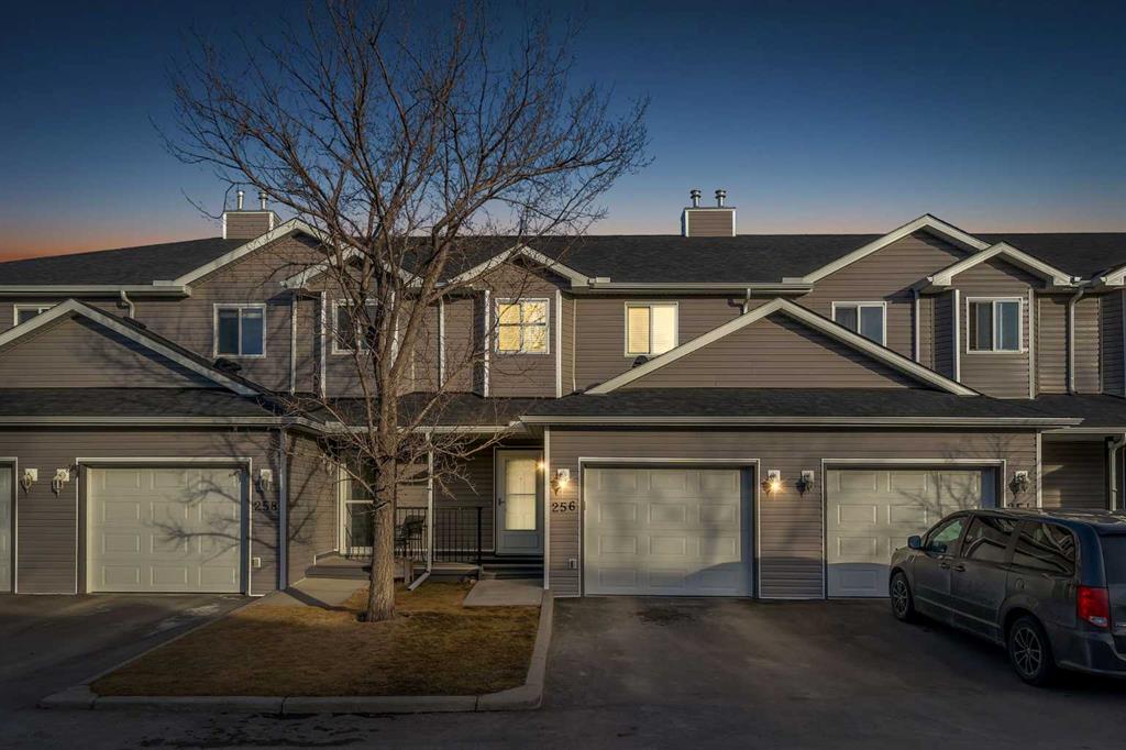 256 Taracove Place NE, Calgary, Alberta, T3J4T4