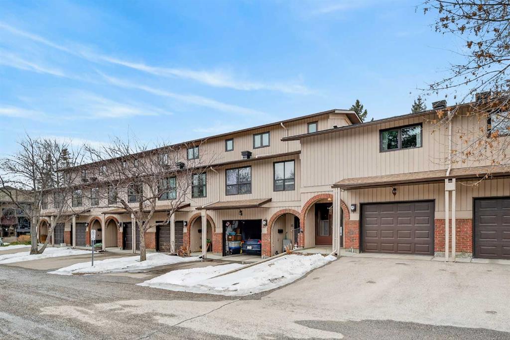 14 Canterbury Gardens SW, Calgary, Alberta, T2W 2S9