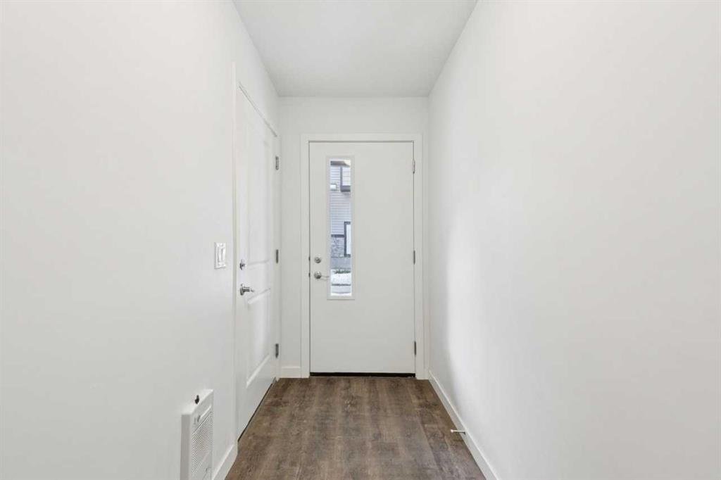 #403 850 Belmont Drive SW, Calgary, Alberta, T2X4A6