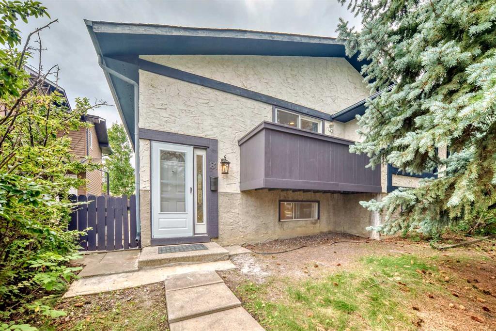 81 Bearberry Close NW, Calgary, Alberta, T3K 1R4