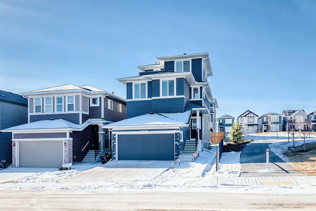 47 Amblefield Grove NW, Calgary, Alberta, T3P 2B7