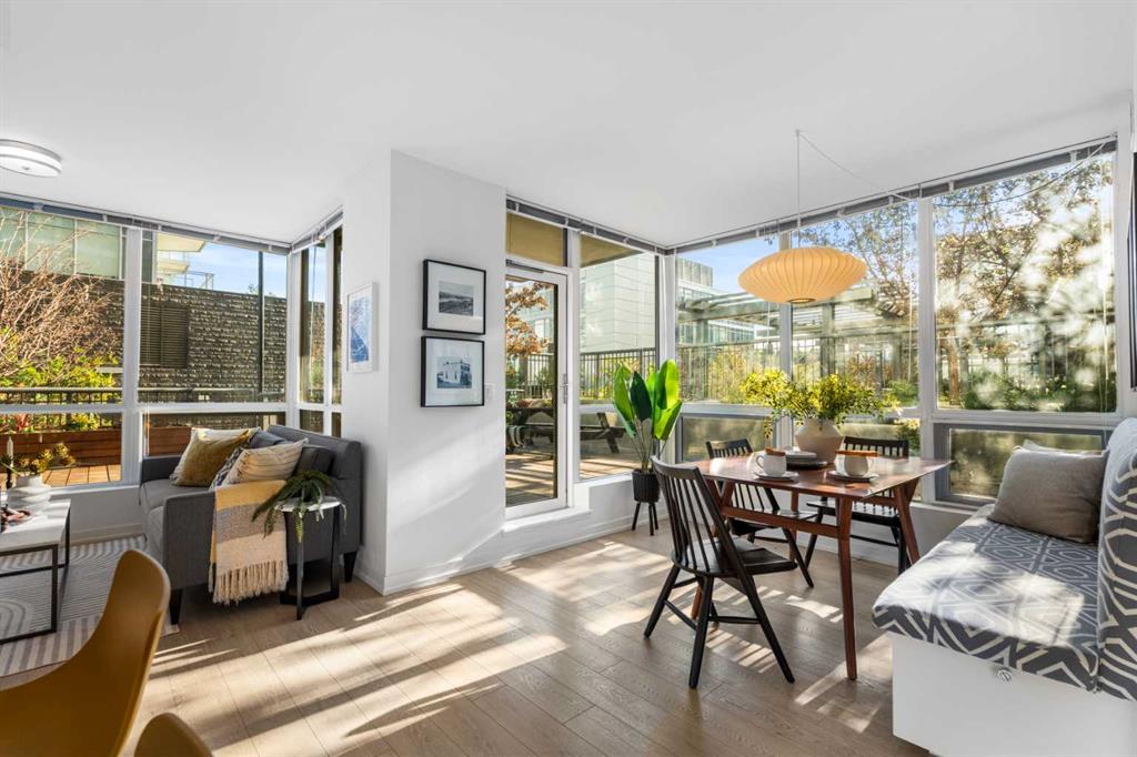 #102 128 2 Street SW, Calgary, Alberta, T2P 0S7