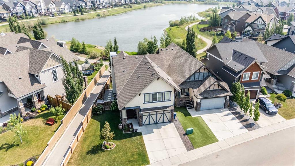 311 Reunion Green NW, Airdrie, Alberta, T4B 3W4