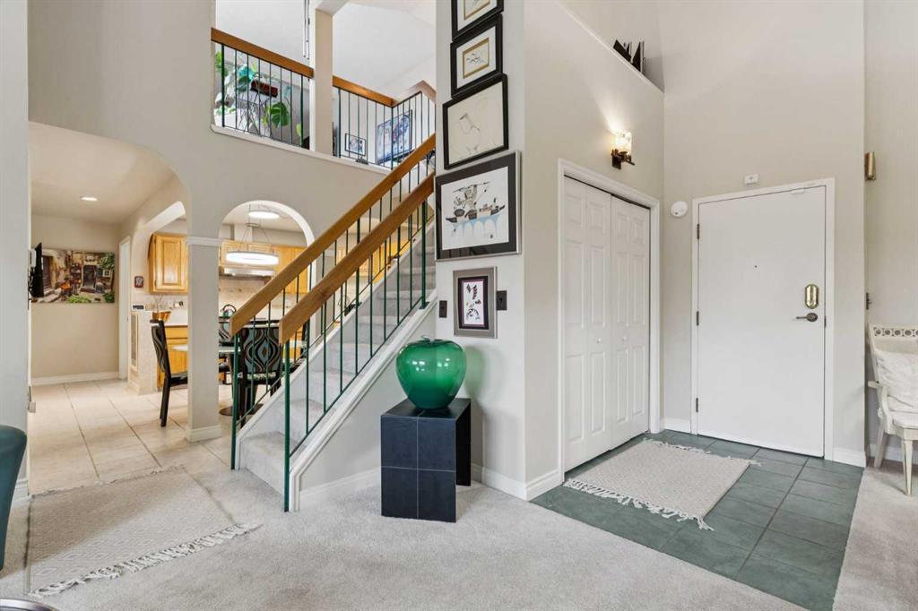 #302 2425 90 Avenue SW, Calgary, Alberta, T2V4X8