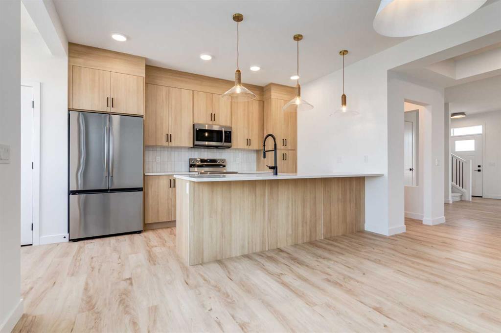 454 River Avenue, Cochrane, Alberta, T4C3B8