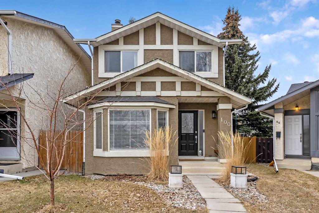 100 Woodfield Green SW, Calgary, Alberta, T2W 3T9