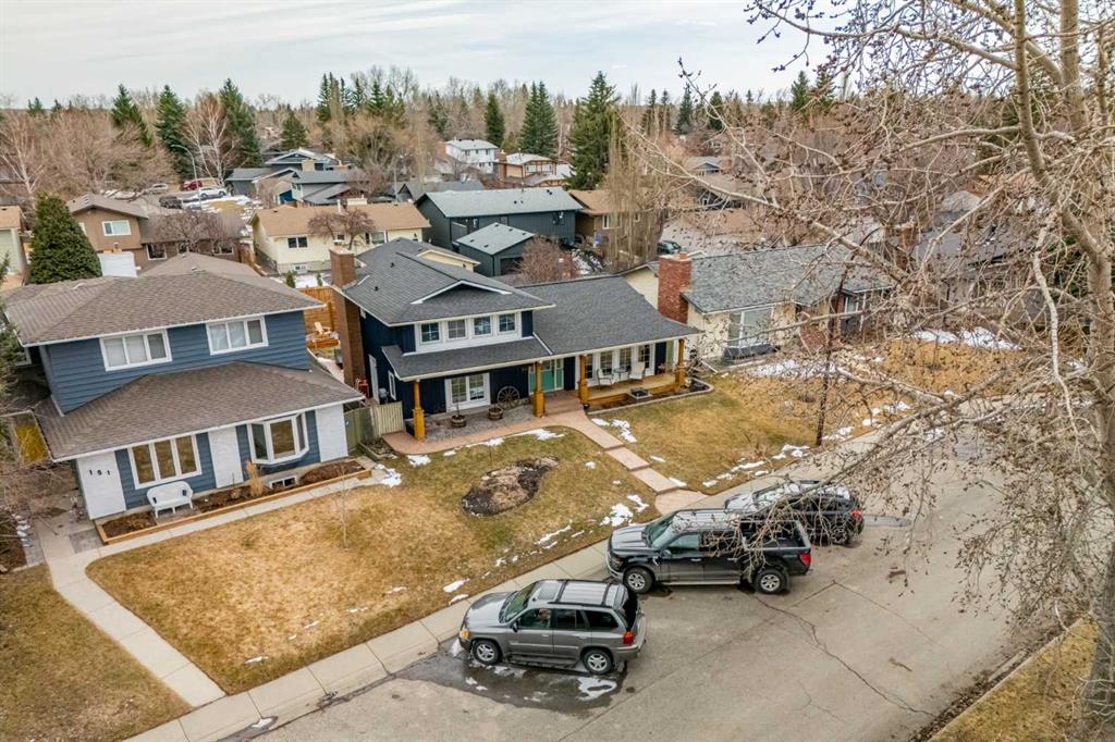 147 Midvalley Place SE, Calgary, Alberta, T2X 1K3