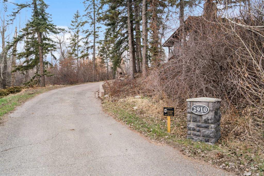 2910 Marquette Street SW, Calgary, Alberta, T2T 3E3