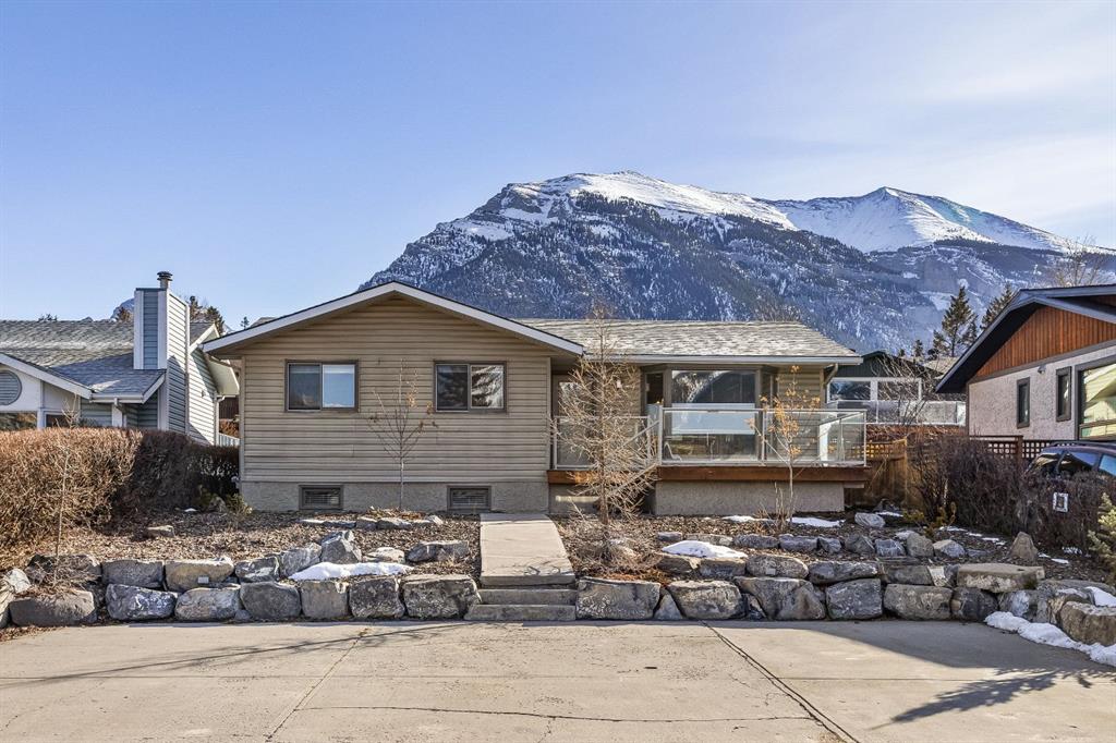 323 Hoodoo Crescent, Canmore, Alberta, T1W 1A8