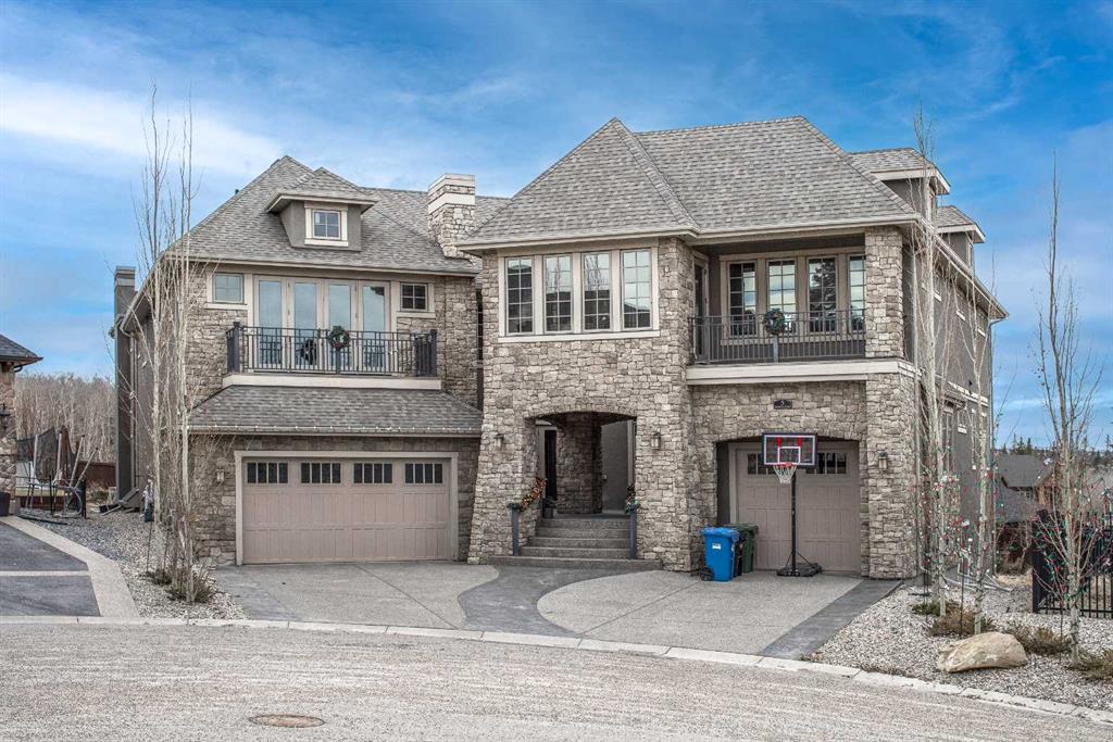 5 Elveden Point SW, Calgary, Alberta, T3H 3X8